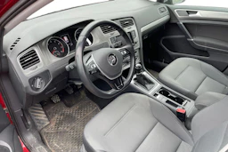 punainen Volkswagen Golf 2015 kuva 3.