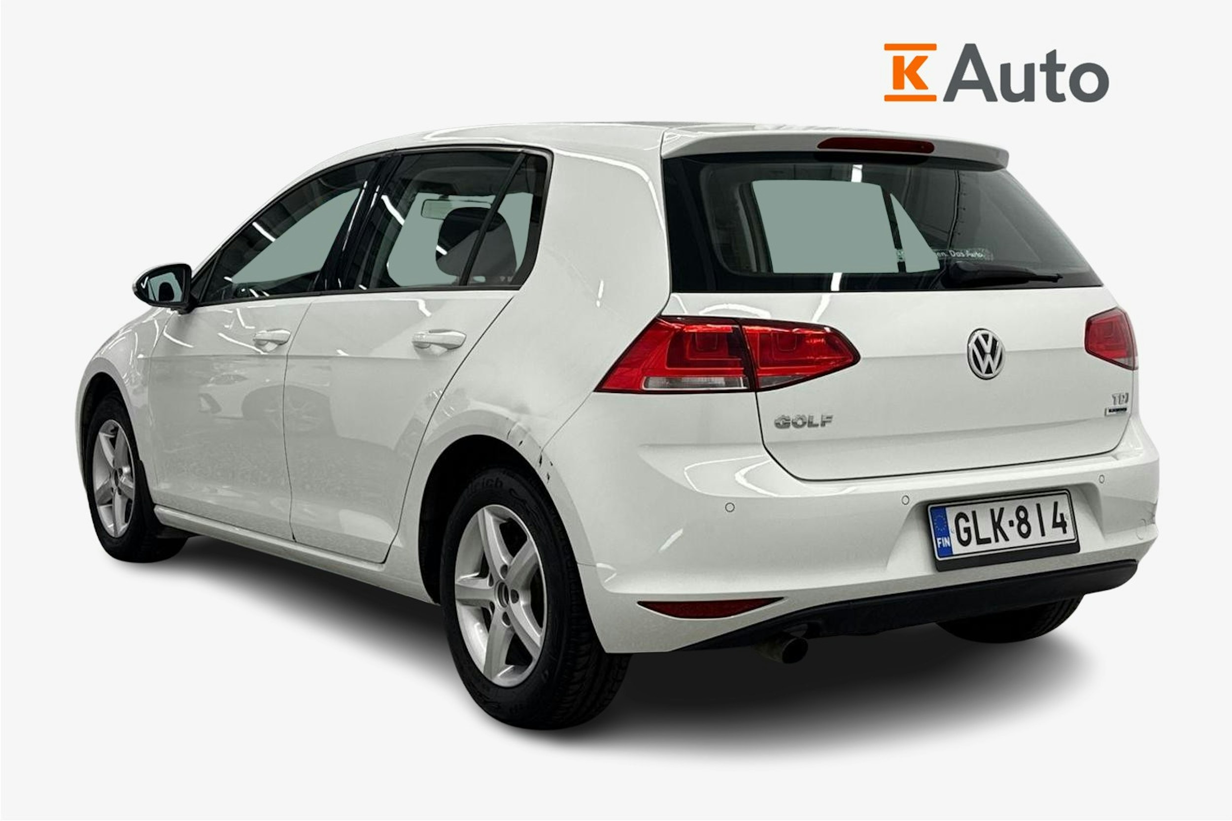 Valkoinen Volkswagen GOLF 2015 kuva 2.