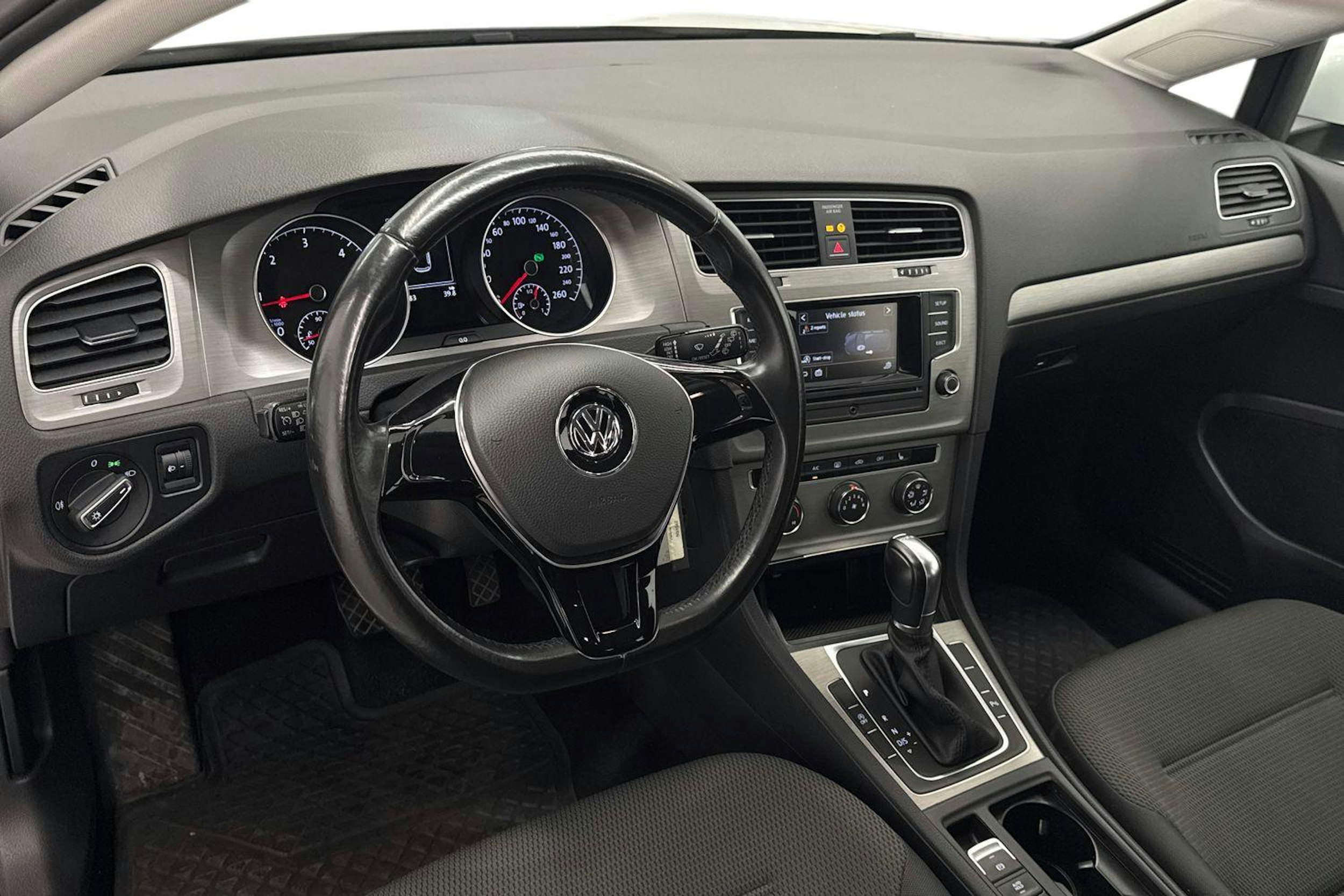 Valkoinen Volkswagen GOLF 2015 kuva 7.