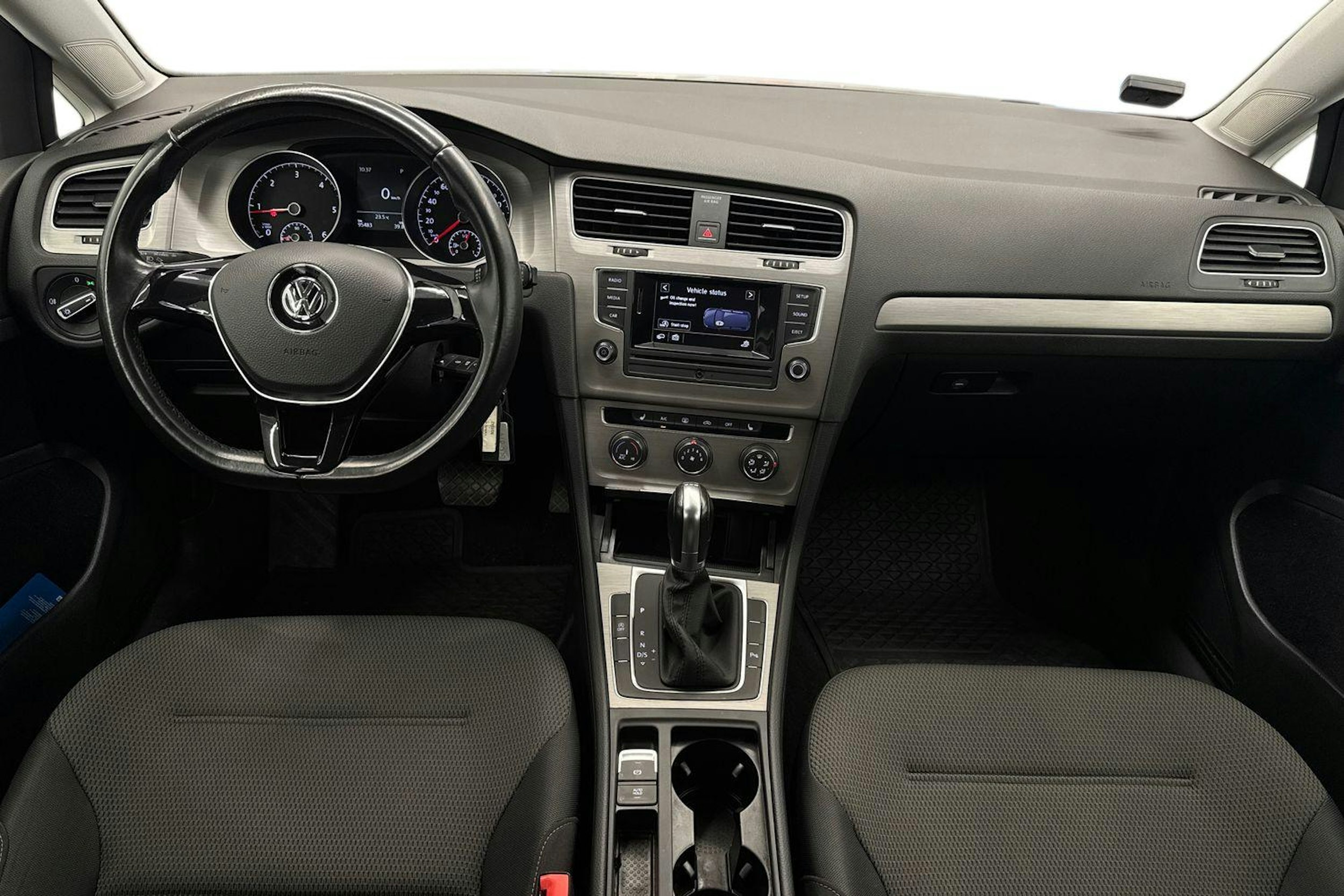 Valkoinen Volkswagen GOLF 2015 kuva 9.
