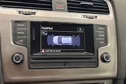 Valkoinen Volkswagen GOLF 2015 kuva 26.