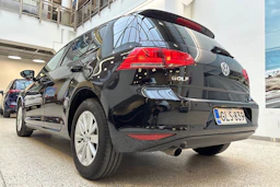 Musta Volkswagen GOLF 2016 kuva 12.