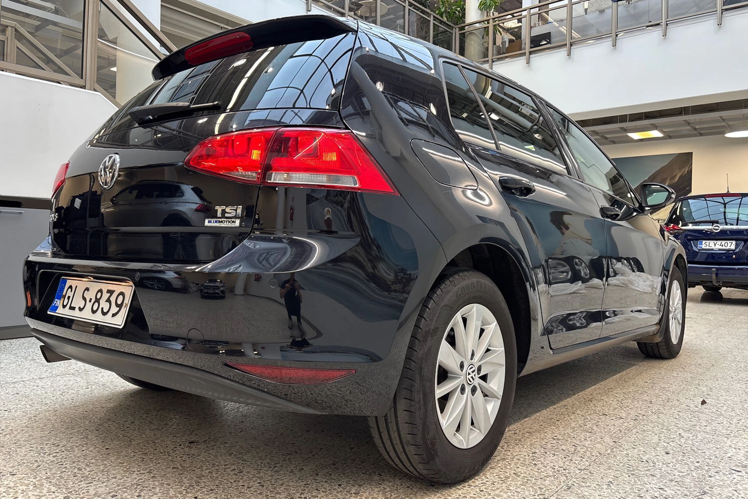 Musta Volkswagen GOLF 2016 kuva 14.