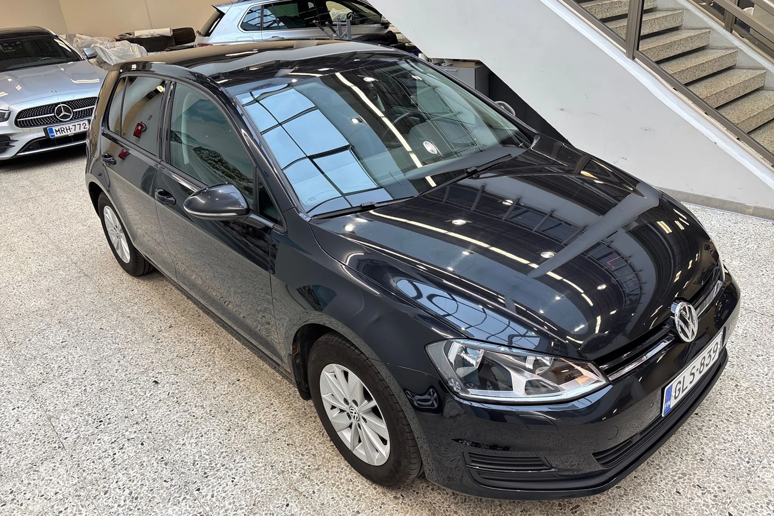 Musta Volkswagen GOLF 2016 kuva 15.