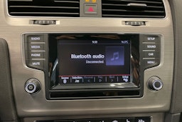 Musta Volkswagen GOLF 2015 kuva 18.