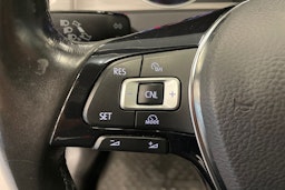 Musta Volkswagen GOLF 2015 kuva 19.