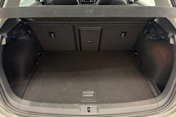 harmaa Volkswagen Golf 2015 kuva 13.