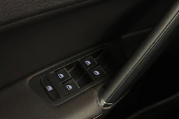 harmaa Volkswagen Golf 2015 kuva 16.