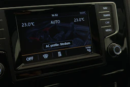 harmaa Volkswagen Golf 2015 kuva 25.
