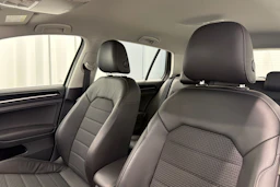 harmaa Volkswagen Golf 2015 kuva 27.