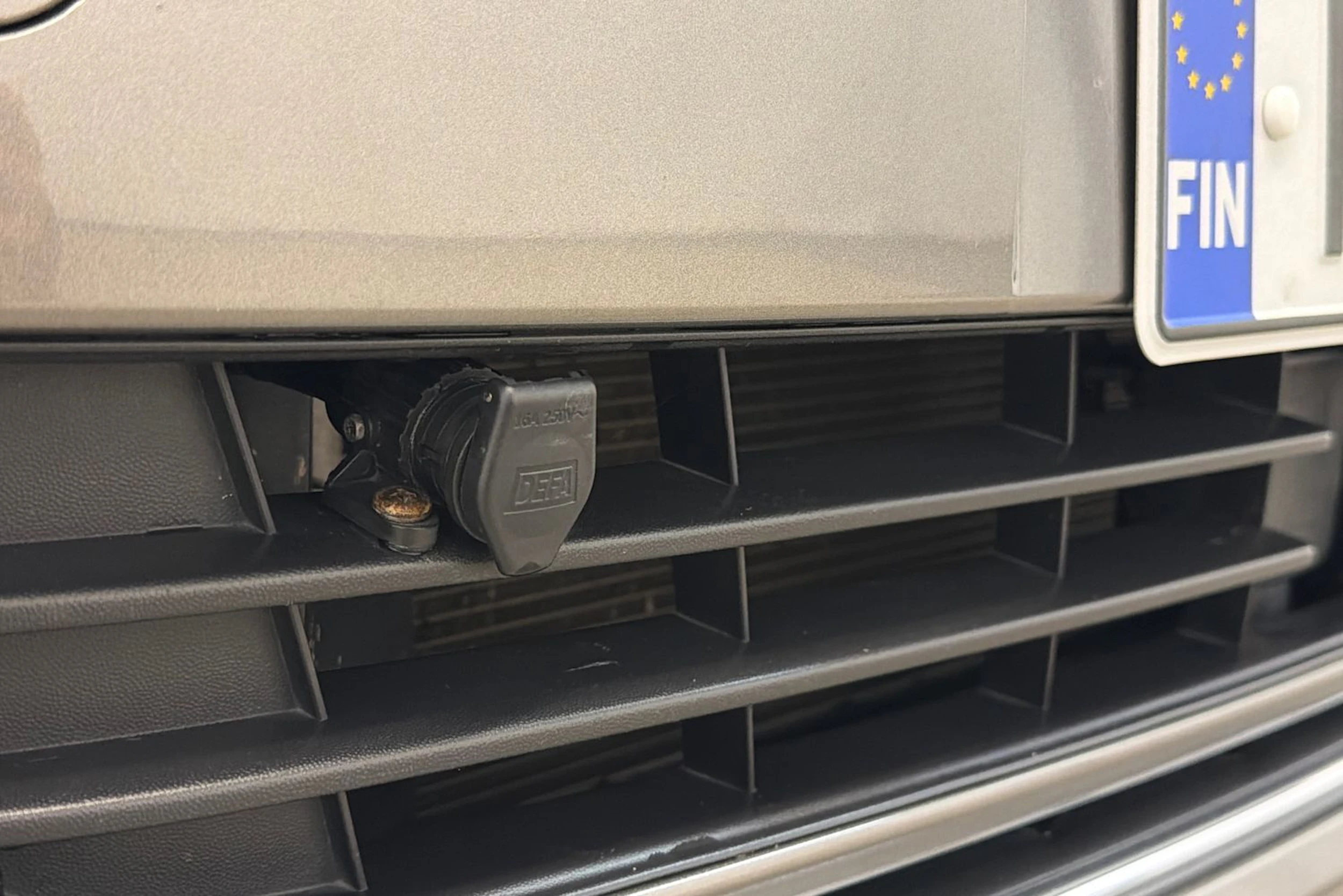 harmaa Volkswagen Golf 2015 kuva 28.