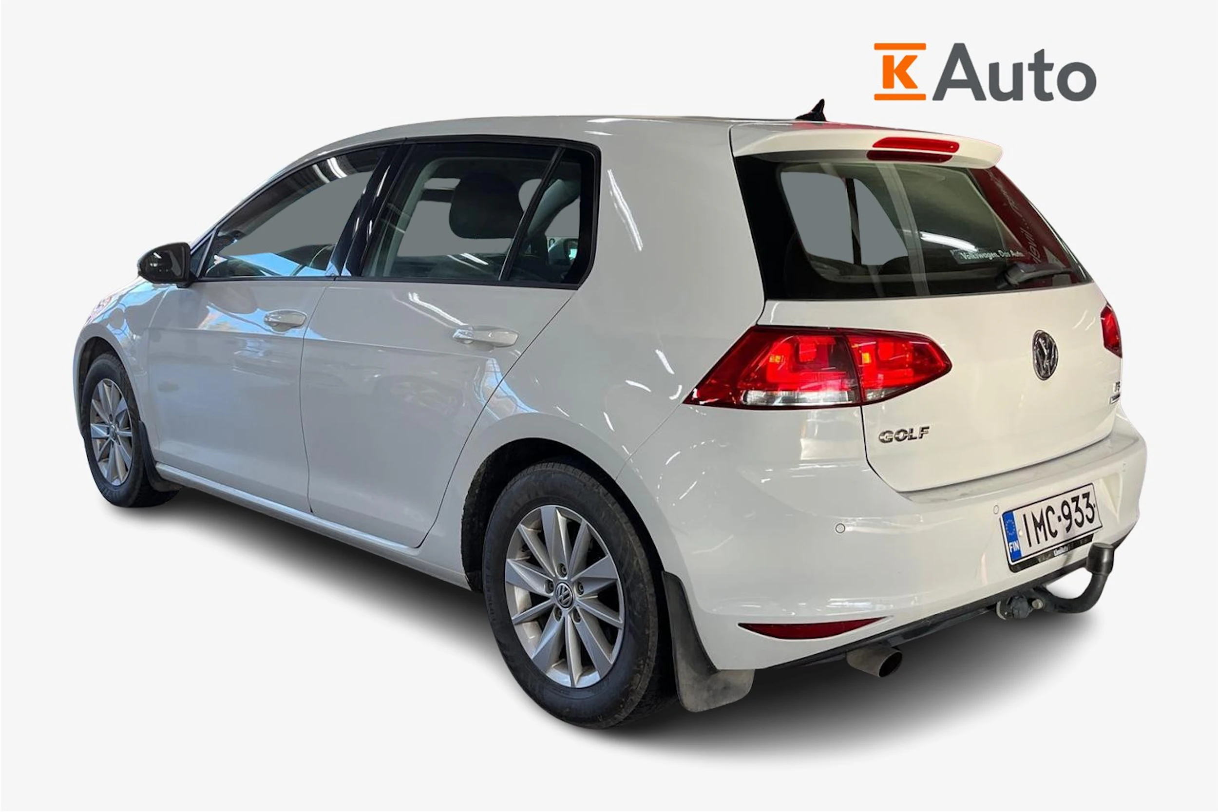 valkoinen Volkswagen Golf 2015 kuva 2.