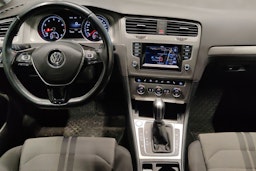 musta Volkswagen Golf 2015 kuva 9.
