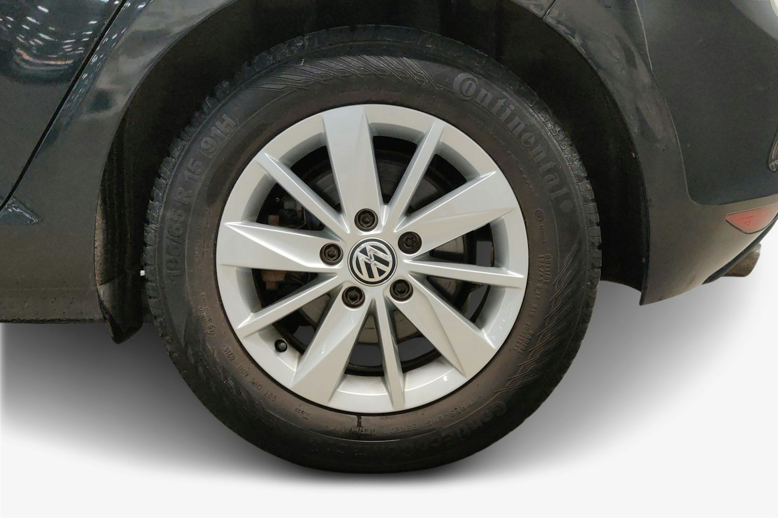 musta Volkswagen Golf 2015 kuva 11.