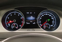 musta Volkswagen Golf 2015 kuva 14.