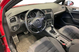 Punainen Volkswagen GOLF 2016 kuva 3.