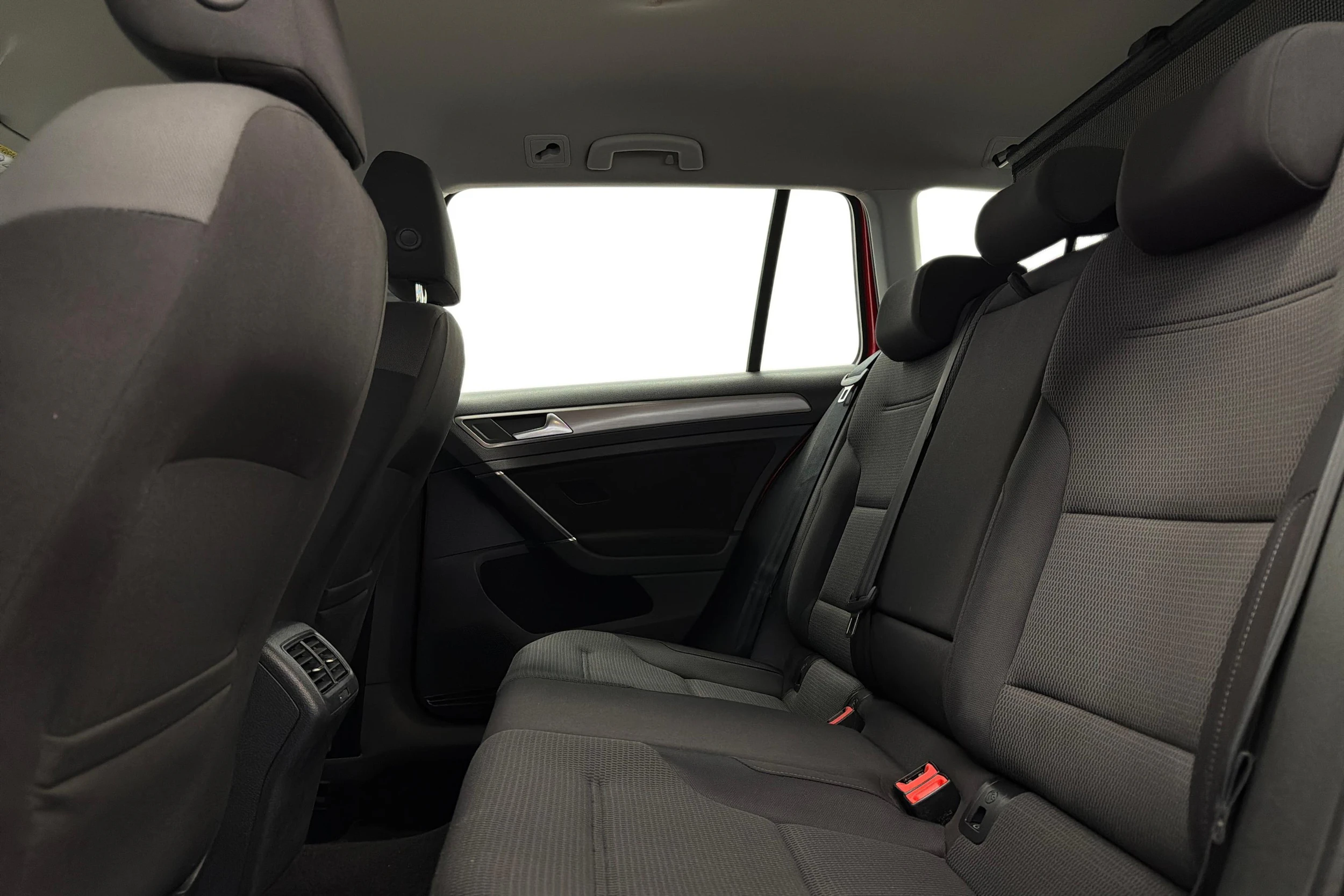 punainen Volkswagen Golf 2015 kuva 8.