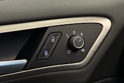 punainen Volkswagen Golf 2015 kuva 18.