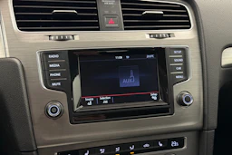 punainen Volkswagen Golf 2015 kuva 22.