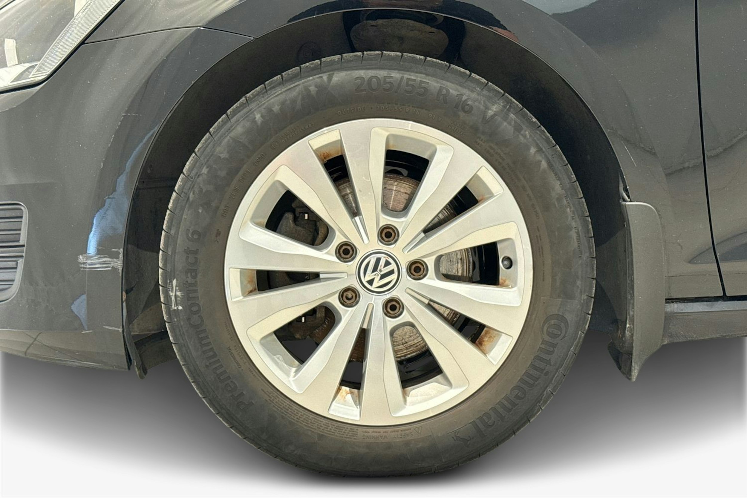 musta Volkswagen Golf 2015 kuva 11.