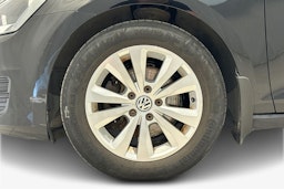 musta Volkswagen Golf 2015 kuva 11.
