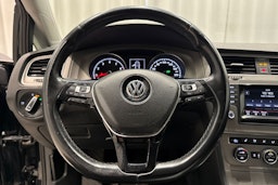 musta Volkswagen Golf 2015 kuva 17.