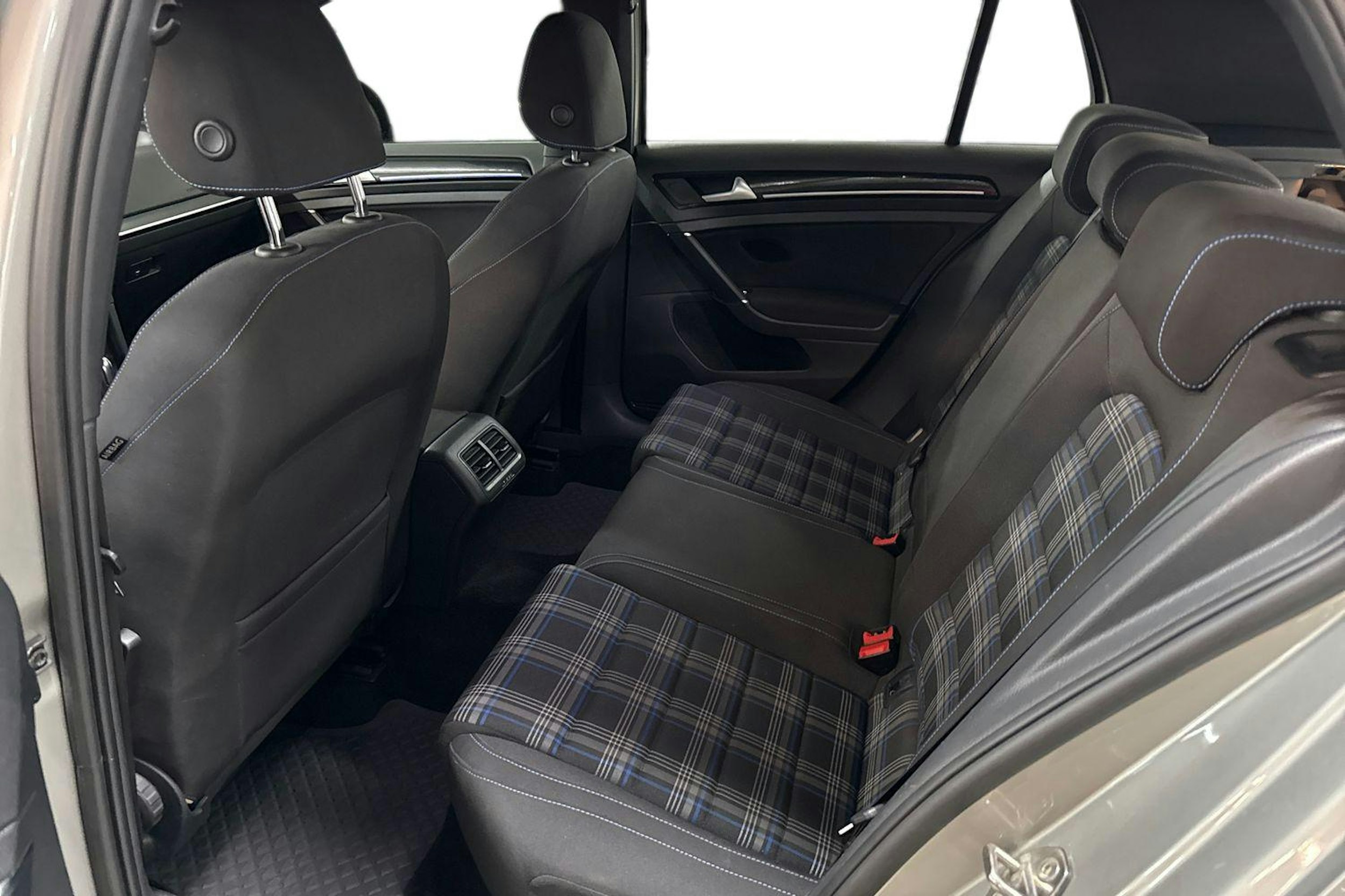 Hopea Volkswagen GOLF 2015 kuva 10.