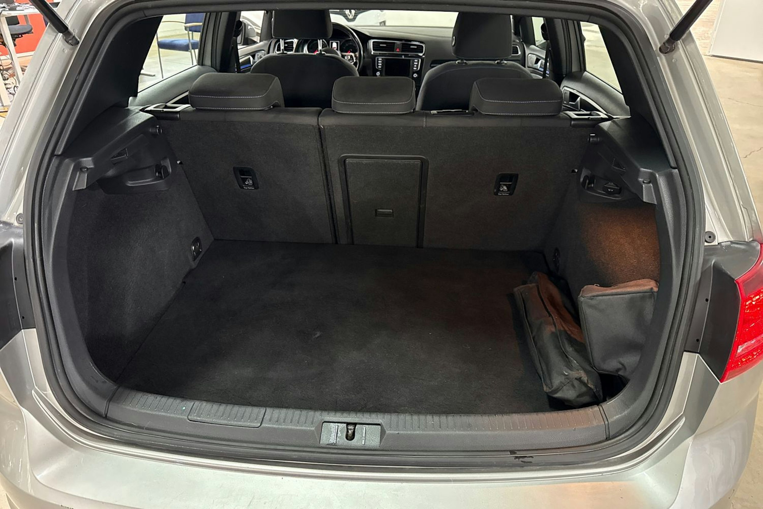 Hopea Volkswagen GOLF 2015 kuva 14.