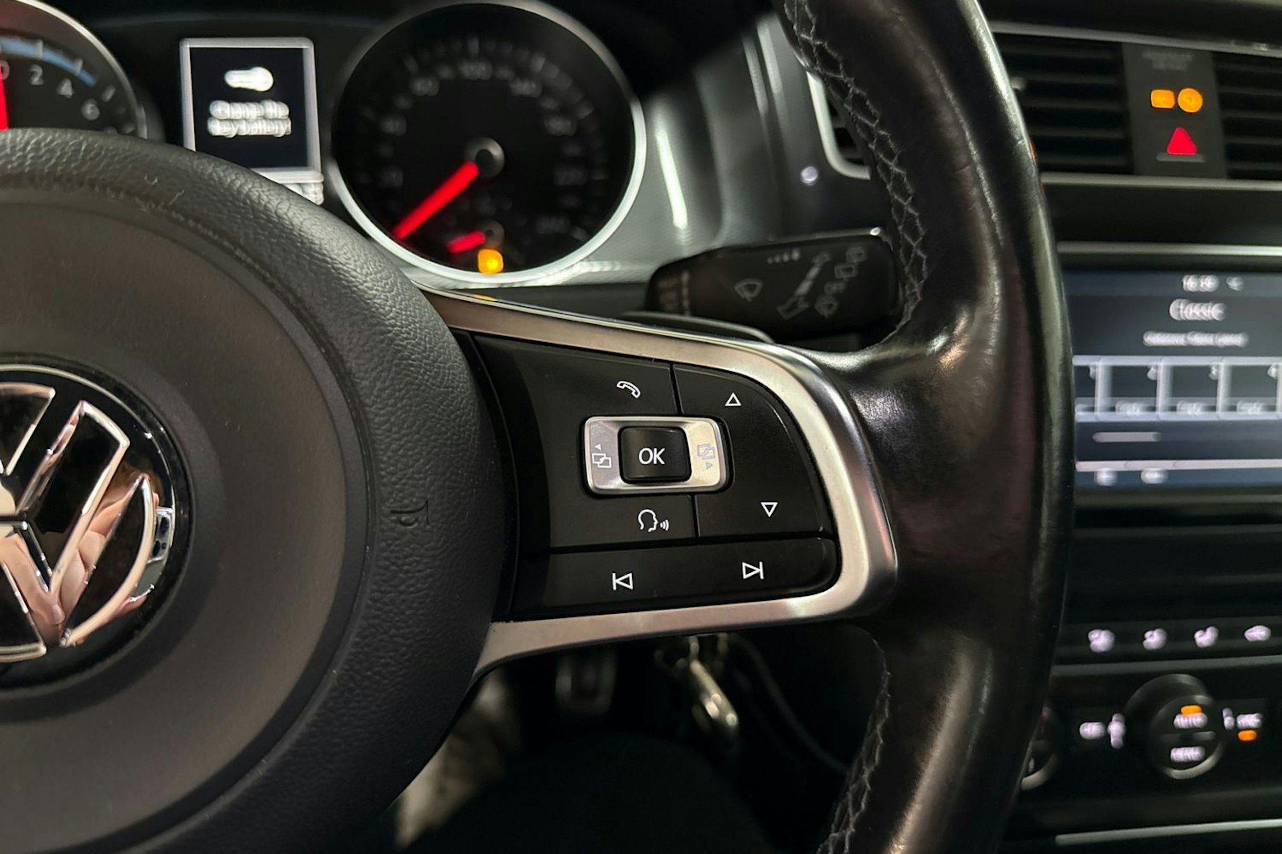 Hopea Volkswagen GOLF 2015 kuva 16.