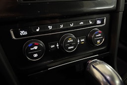 Hopea Volkswagen GOLF 2015 kuva 21.