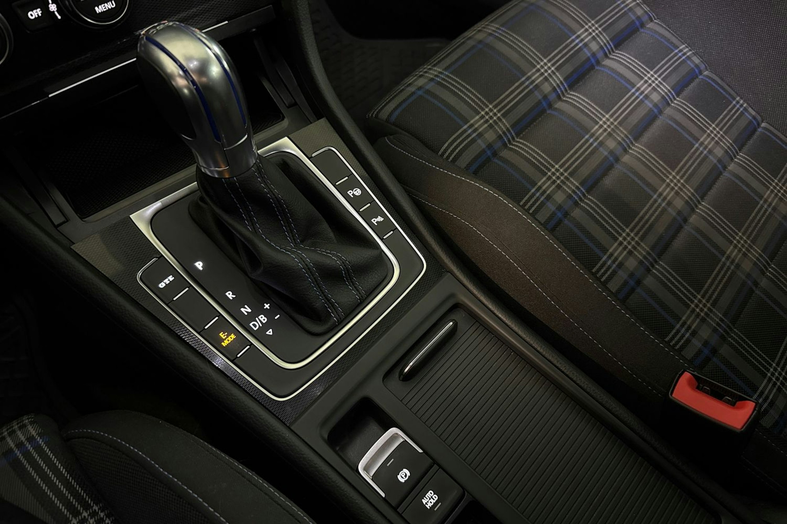 Hopea Volkswagen GOLF 2015 kuva 22.