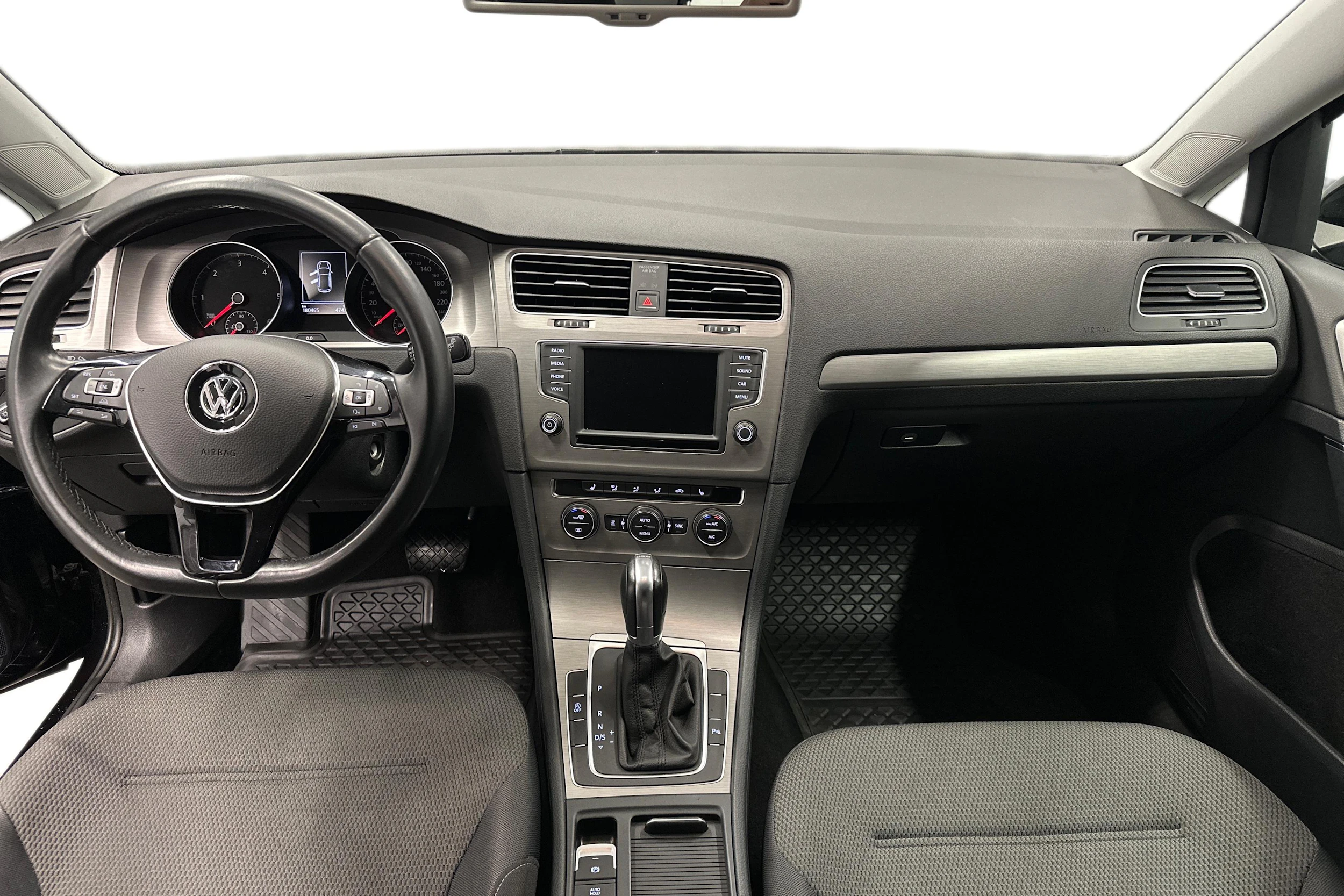 musta Volkswagen Golf 2015 kuva 7.