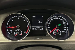 musta Volkswagen Golf 2015 kuva 13.