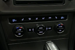 musta Volkswagen Golf 2015 kuva 23.