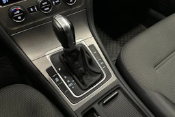 musta Volkswagen Golf 2015 kuva 24.