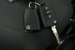 musta Volkswagen Golf 2015 kuva 27.