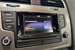 valkoinen Volkswagen Golf 2015 kuva 17.