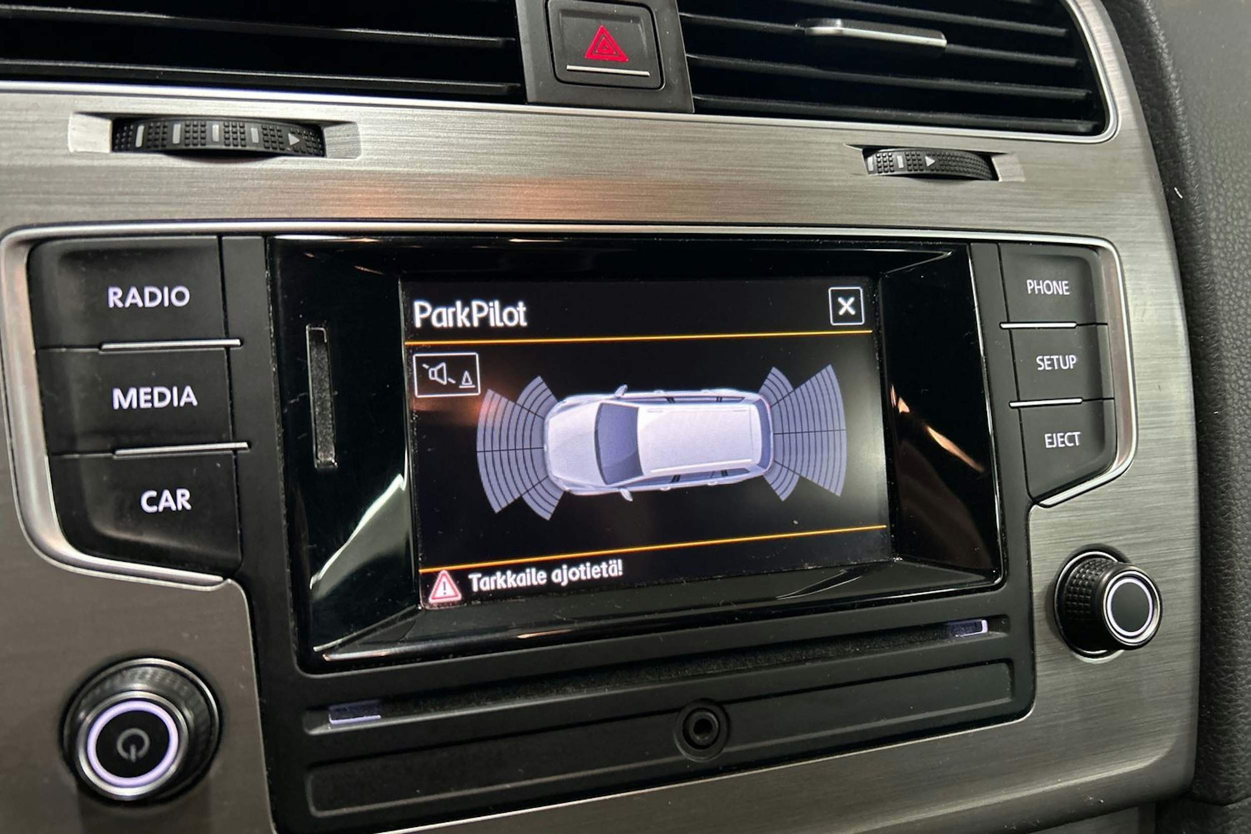 valkoinen Volkswagen Golf 2015 kuva 19.