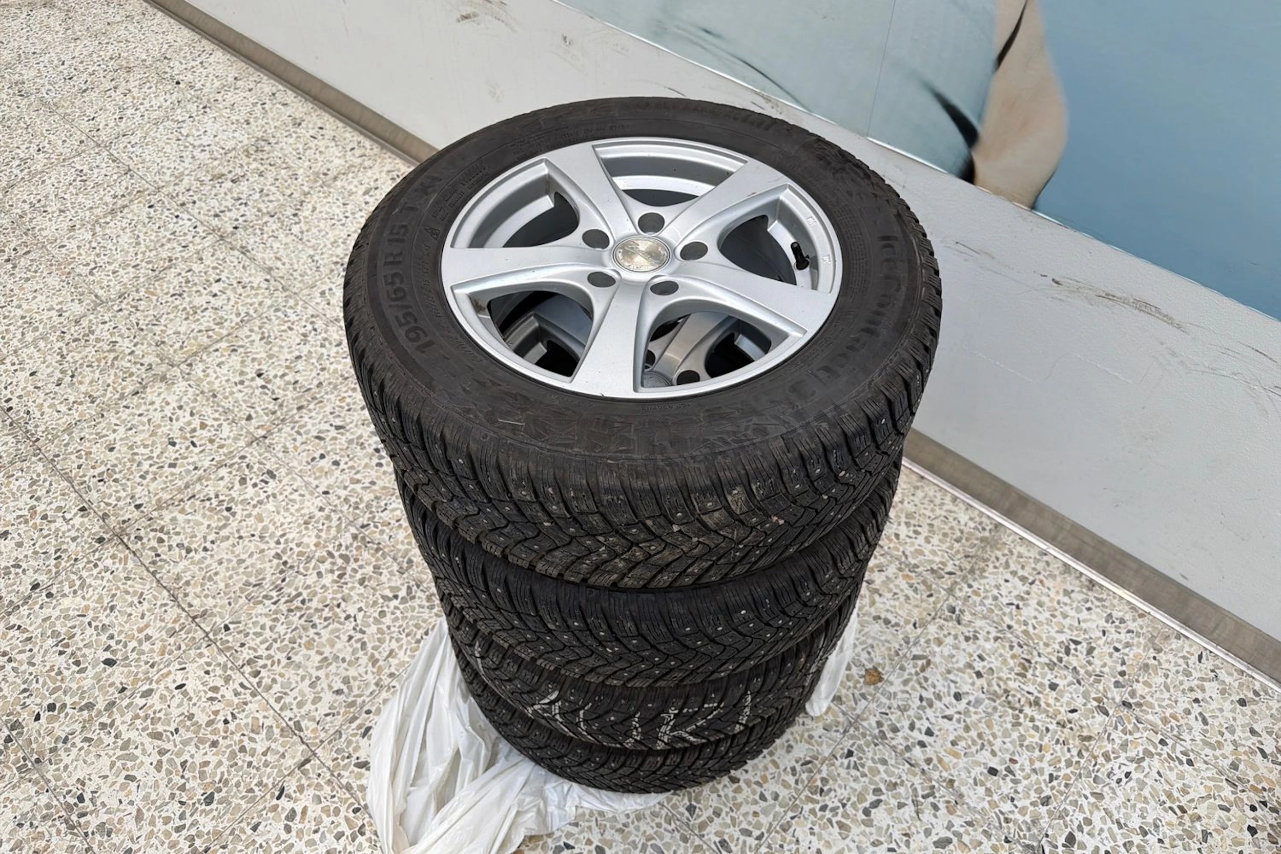 Hopea Volkswagen GOLF 2015 kuva 10.