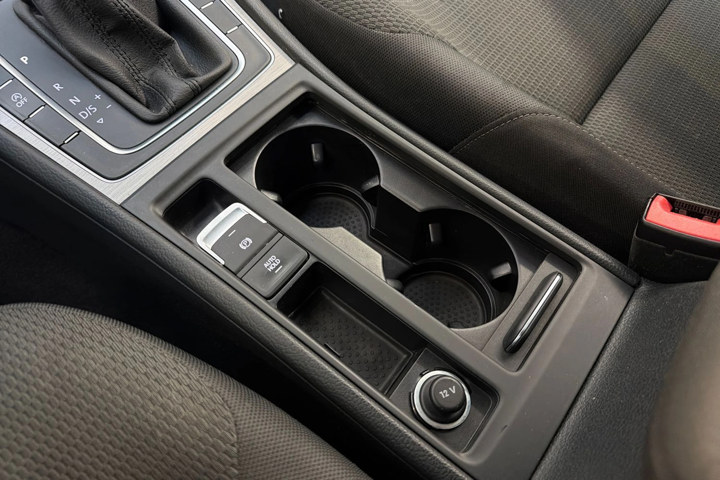 Hopea Volkswagen GOLF 2015 kuva 19.