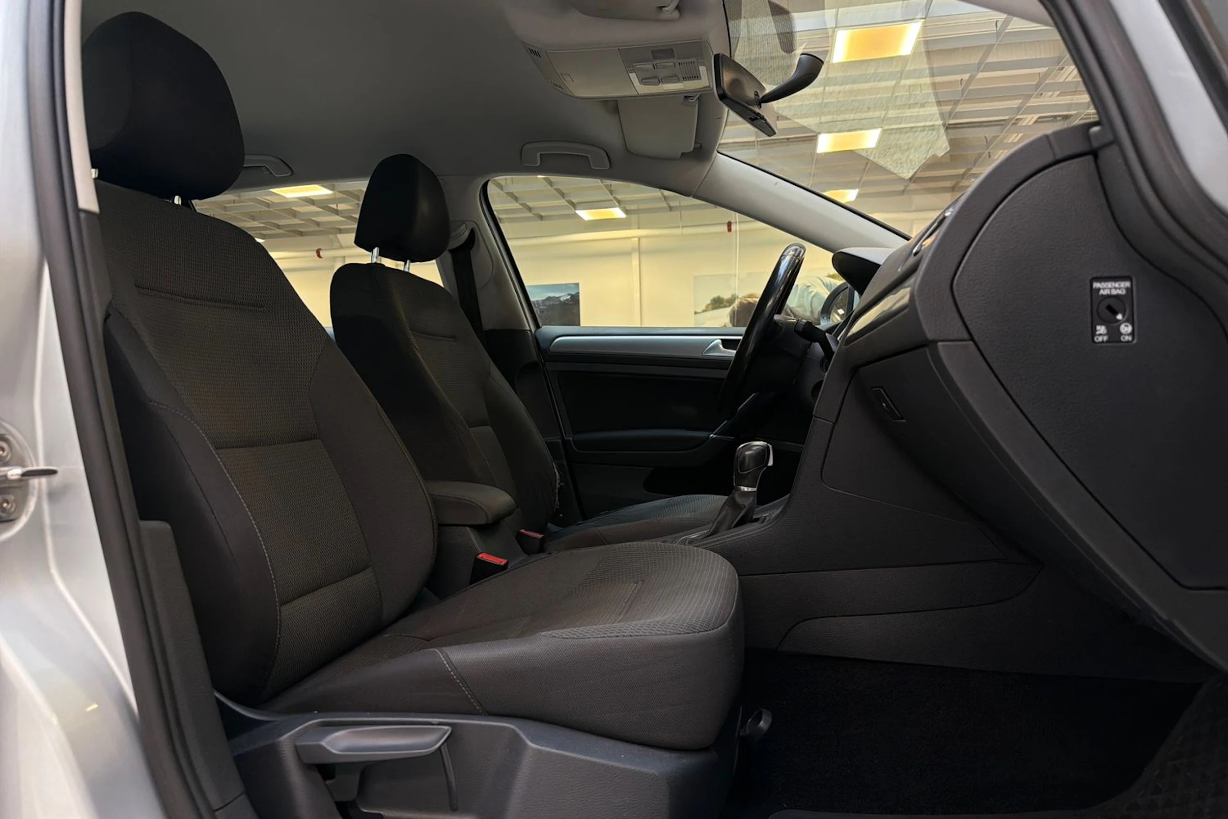 Hopea Volkswagen GOLF 2015 kuva 21.