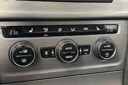 valkoinen Volkswagen Golf 2015 kuva 20.