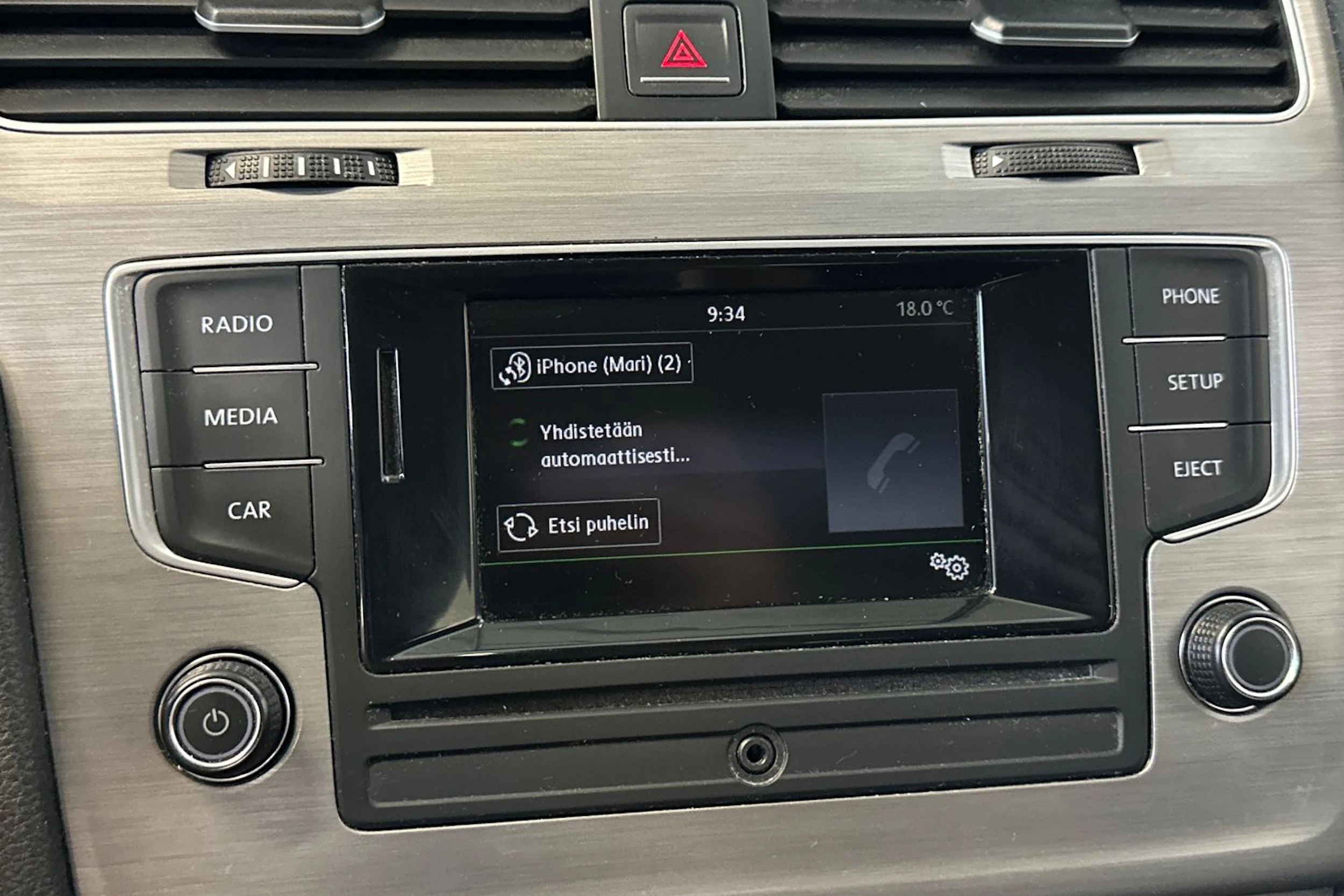 valkoinen Volkswagen Golf 2015 kuva 22.