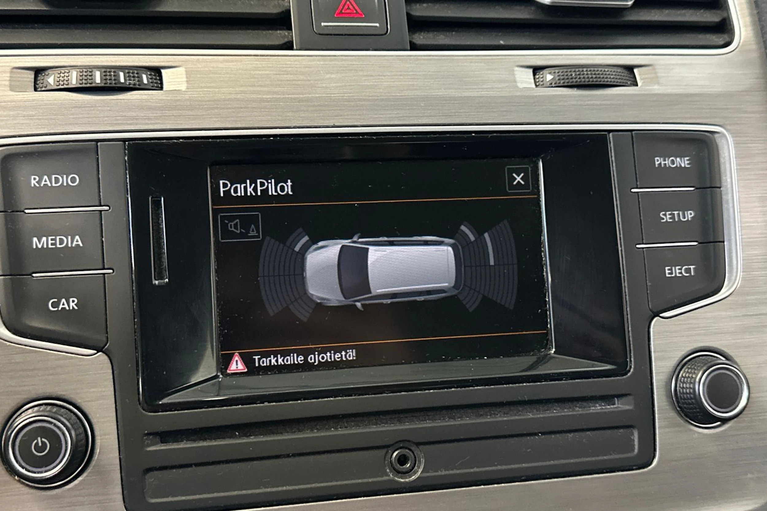 valkoinen Volkswagen Golf 2015 kuva 23.