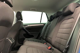 Sininen Volkswagen GOLF 2015 kuva 8.