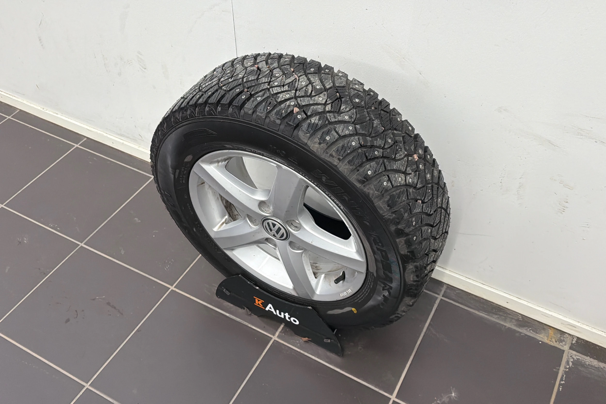 Sininen Volkswagen GOLF 2015 kuva 10.