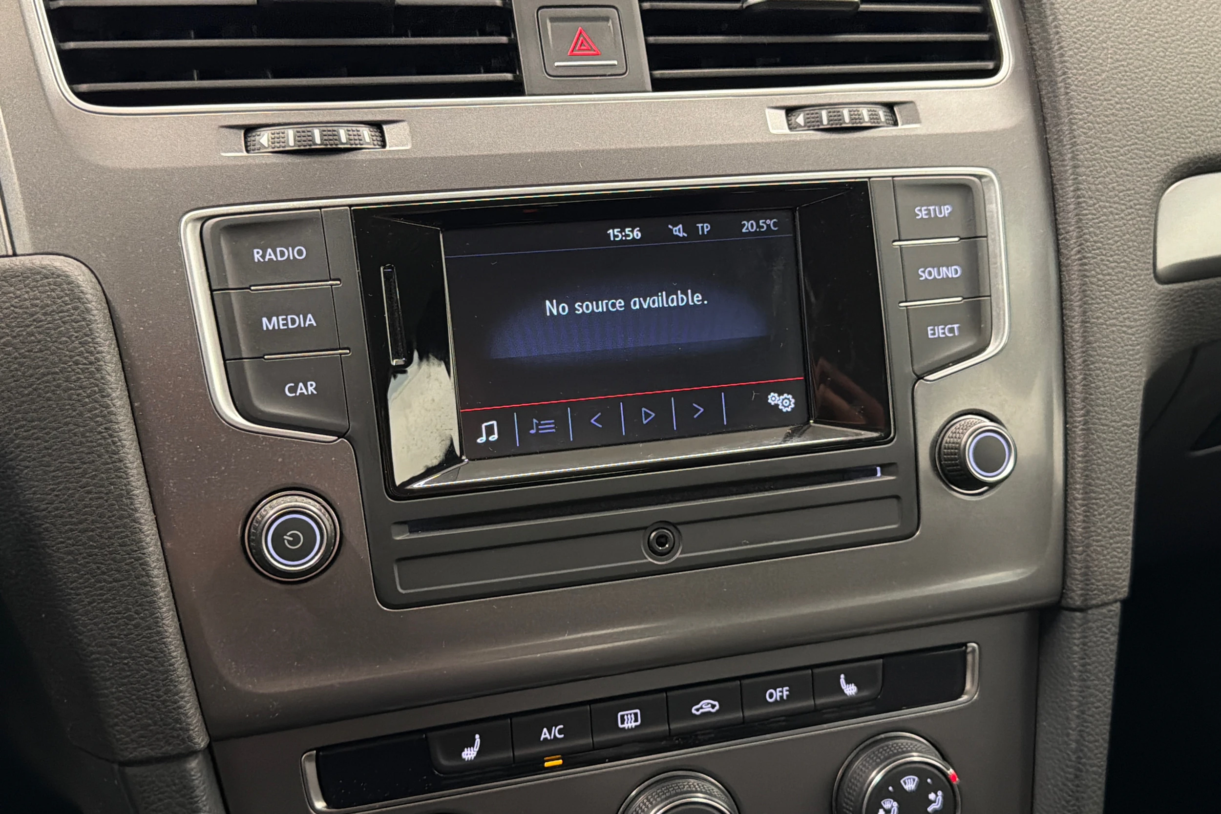 harmaa Volkswagen Golf 2015 kuva 17.