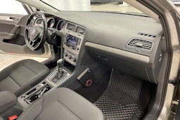 harmaa Volkswagen Golf 2015 kuva 21.