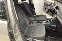 harmaa Volkswagen Golf 2015 kuva 22.