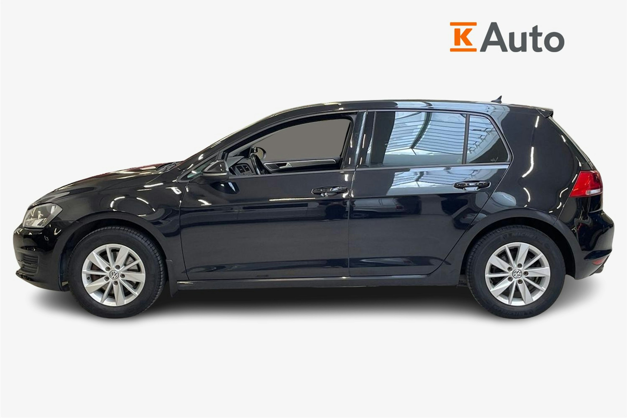 musta Volkswagen Golf 2015 kuva 6.